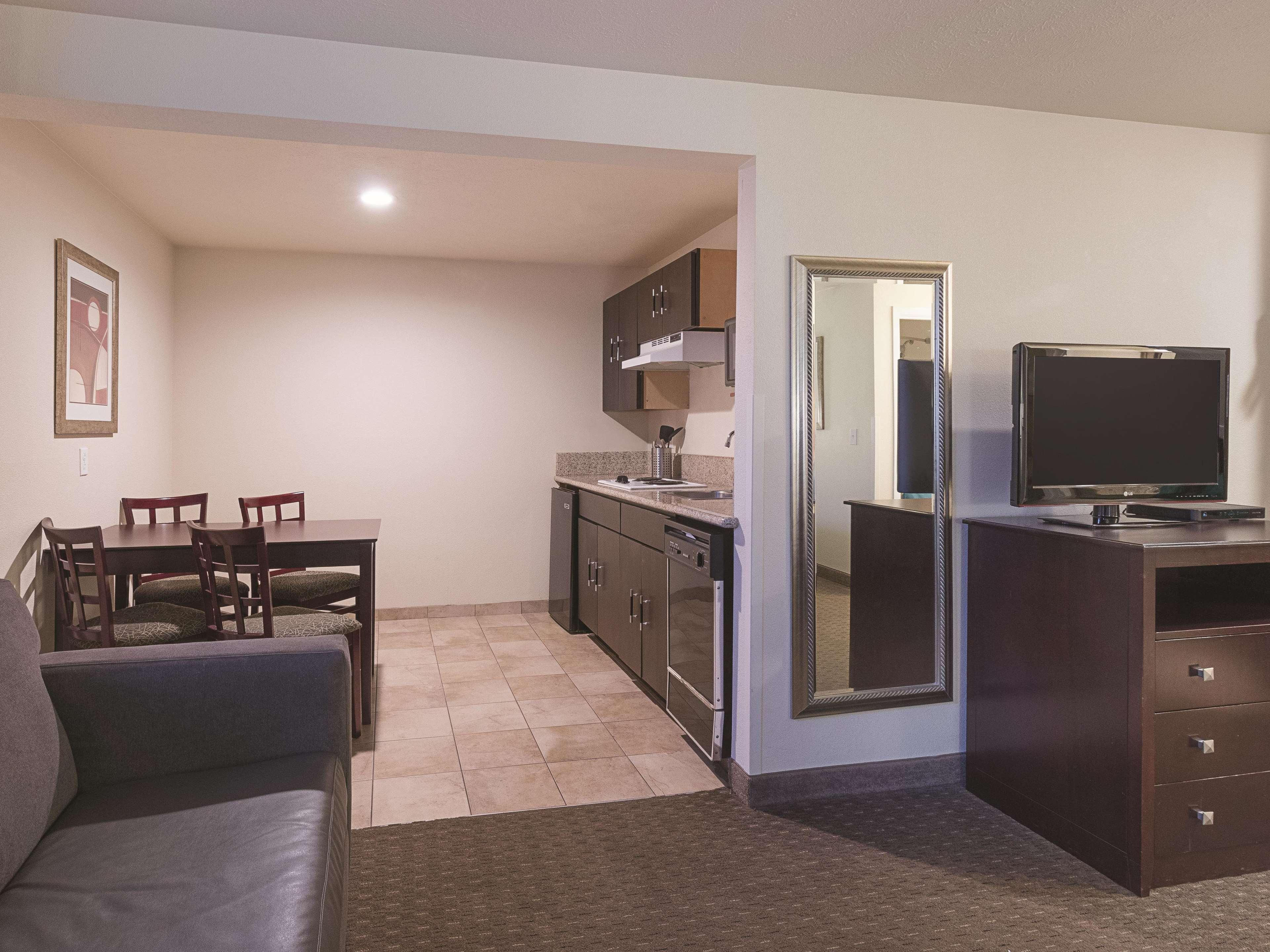 מלון La Quinta By Wyndham Portland Nw מראה חיצוני תמונה