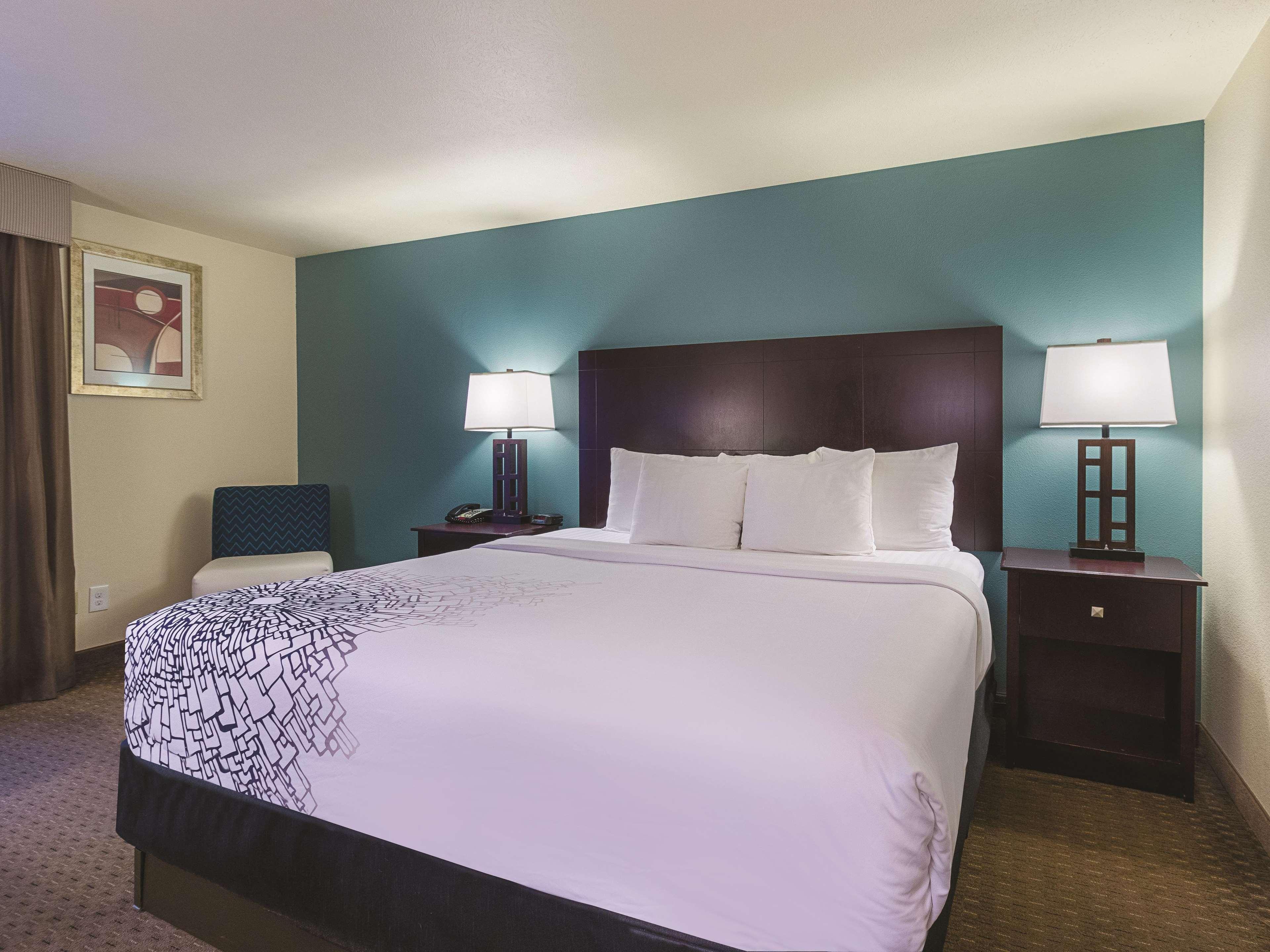 מלון La Quinta By Wyndham Portland Nw מראה חיצוני תמונה