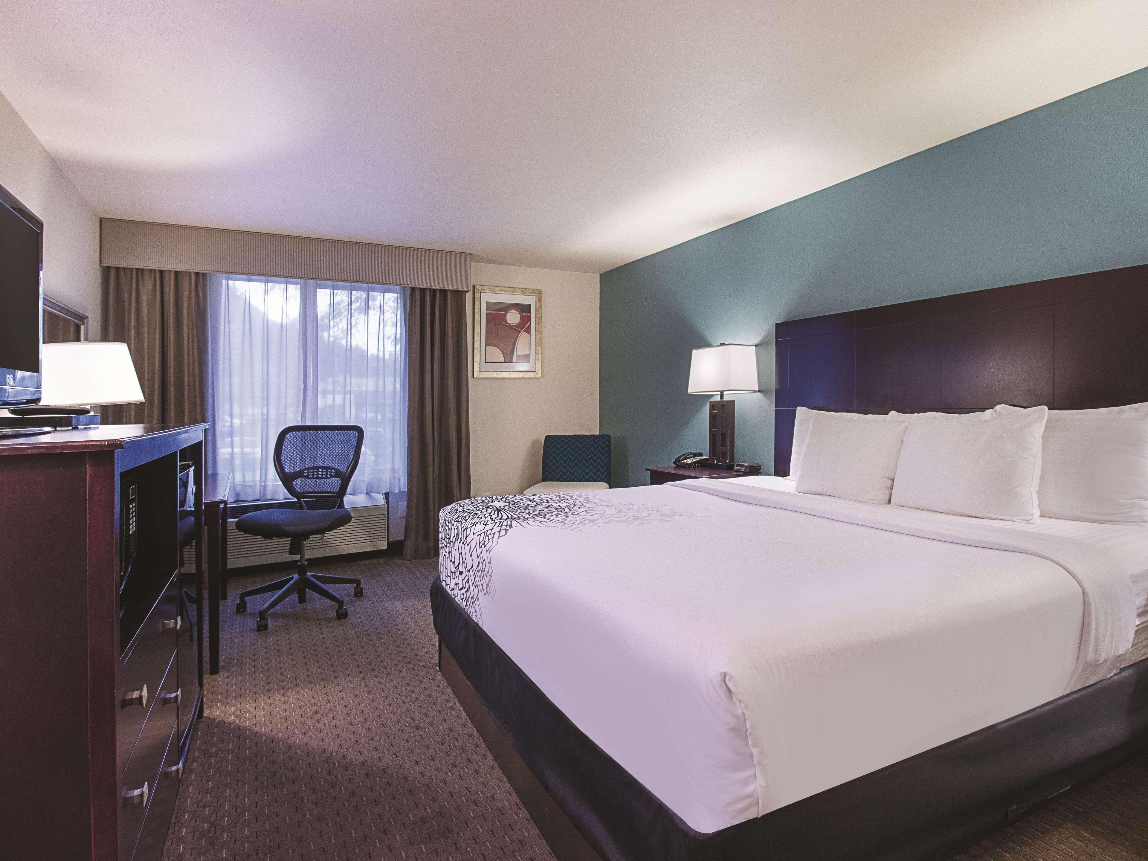 מלון La Quinta By Wyndham Portland Nw מראה חיצוני תמונה