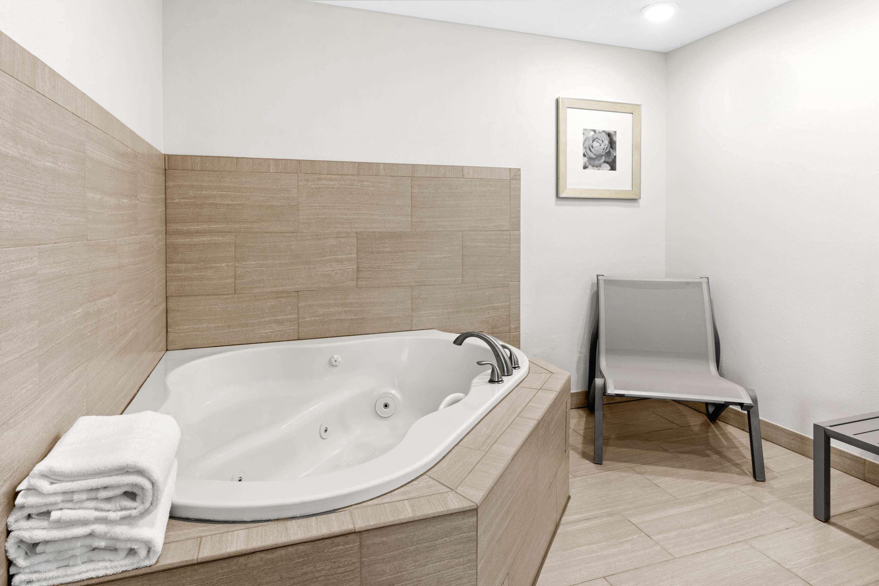 מלון La Quinta By Wyndham Portland Nw מראה חיצוני תמונה