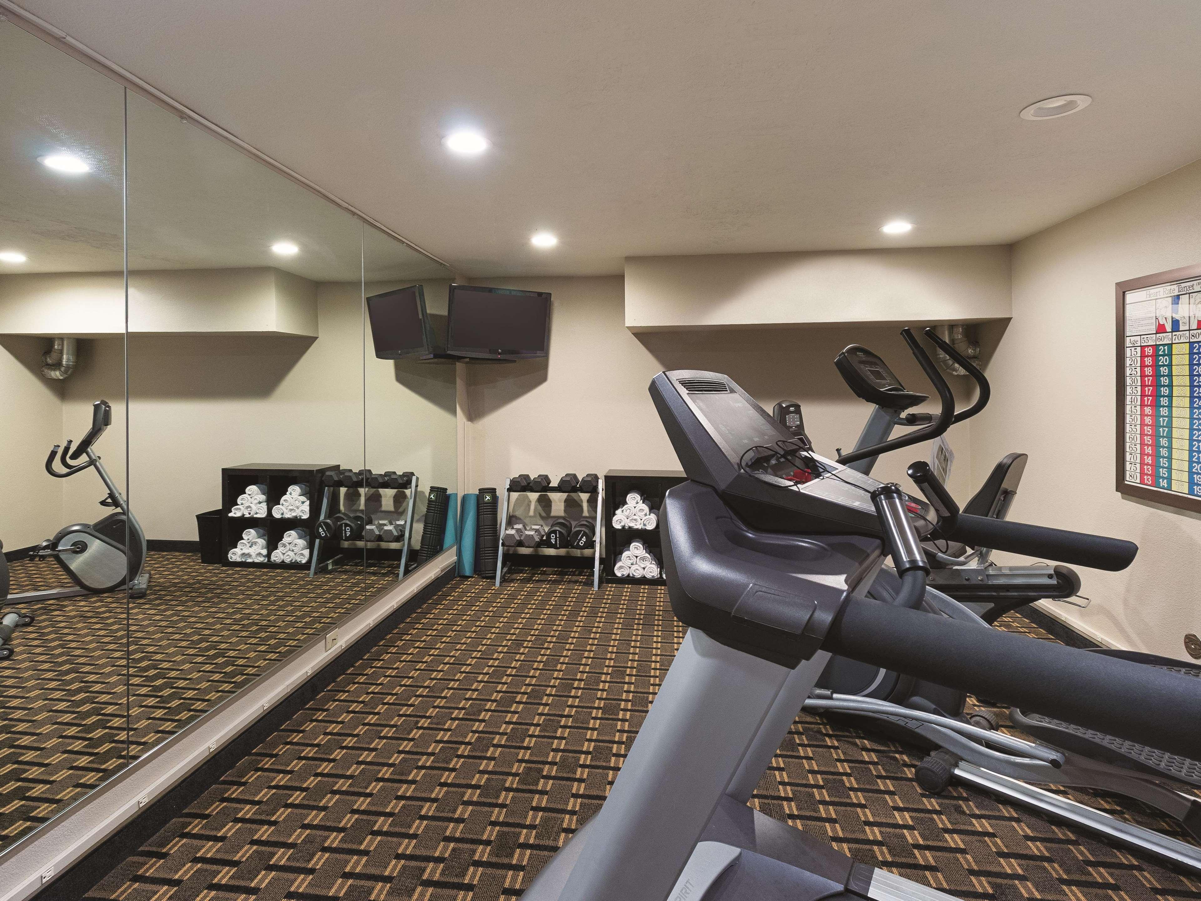 מלון La Quinta By Wyndham Portland Nw מראה חיצוני תמונה